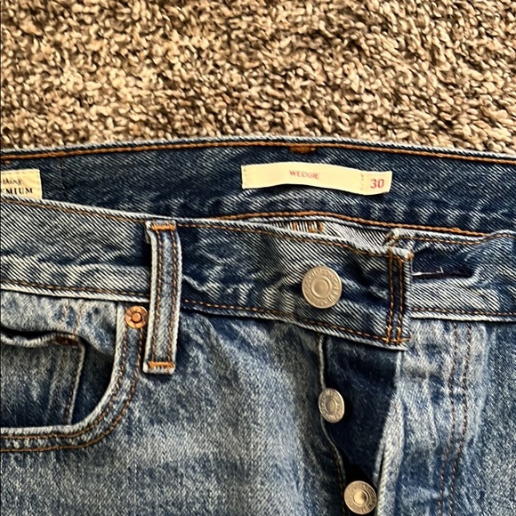 Wedgie fit Levi’s jeans size 30 - Picture 3 of 9